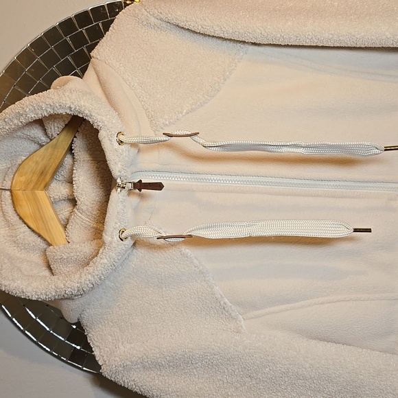 Koolaburra by UGG Hooded Sherpa Fleece Anorak Cinch Waist Jacket New With Tag - Picture 3 of 16